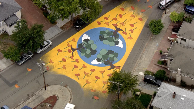 Oakland's 'Paint the Town!' mural project beautifies, encourages community collaboration