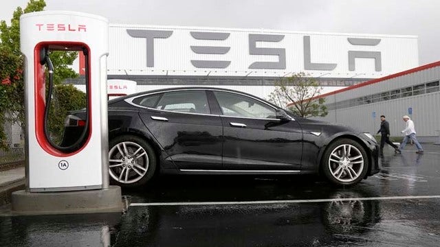 Tesla picks Austin, Tulsa as finalists for new US factory