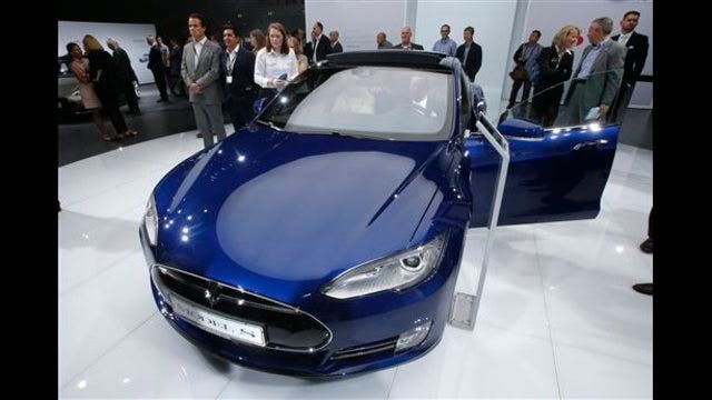 Tesla recalling all Model S sedans for seat belt issue