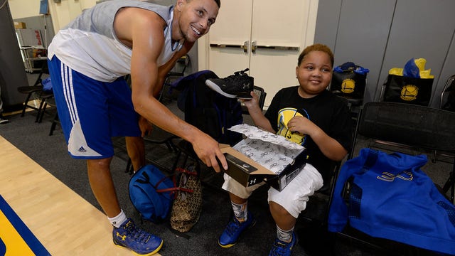 Young cancer patient meets Steph Curry and the Warriors