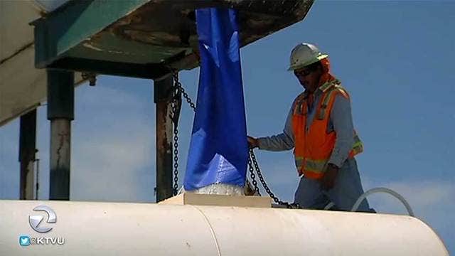 Californians keep water consumption below mandated levels