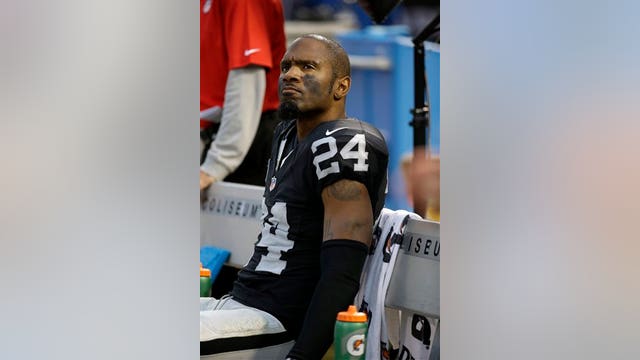 Carr's 3 INTs help Chiefs rally past Raiders for 34-20 win