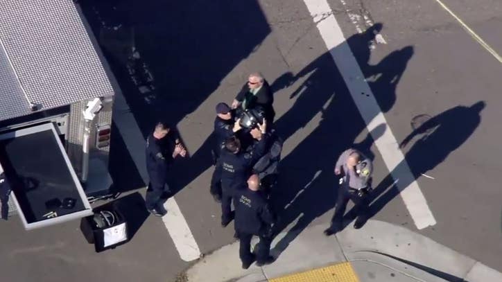 Bomb squad investigating suspicious package outside Alameda Co