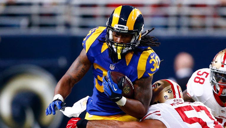 a72a2f73-49ers-Rams_1446416246115.jpg