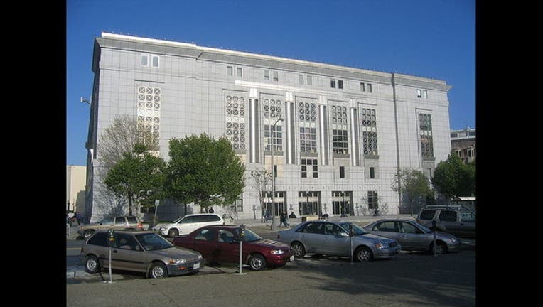 4cfccbc3-800px-San_Francisco_Public_Library_Main_Branch_Facade_1501202563530.jpg
