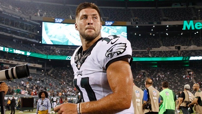 8d4f232f-Eagles Tebow Cut  Football_1467118133714