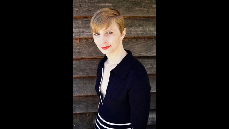 1db00e40-APTOPIX Chelsea Manning_1495147455121