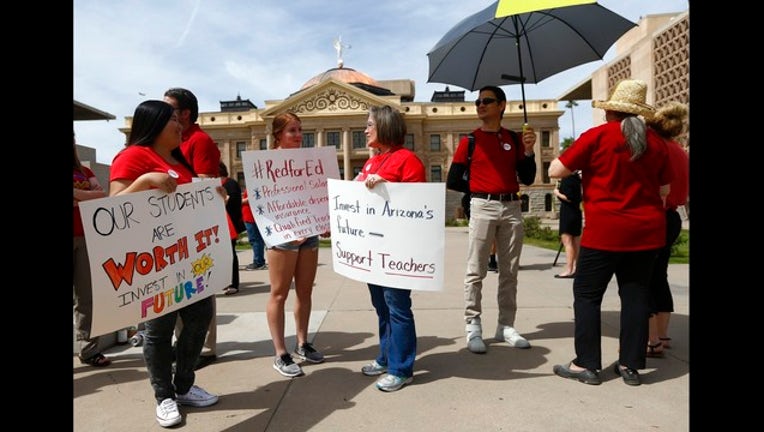 540d1dc3-Teacher Pay Protest_1523580645198