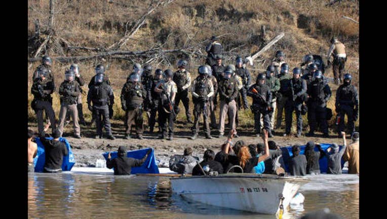 1f4c37cb-Oil Pipeline Protest_1478231693255