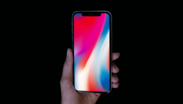 Apple_IphoneX-3_1505244610135-404959.jpg