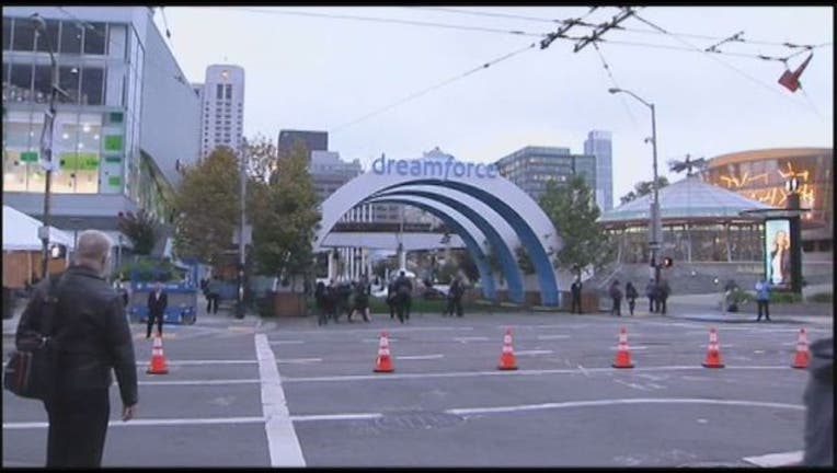 2ba15626-Dreamforce_1442327711591.jpg