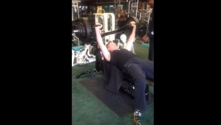 627c127e-Frank_bench_press_1451323579220.JPG