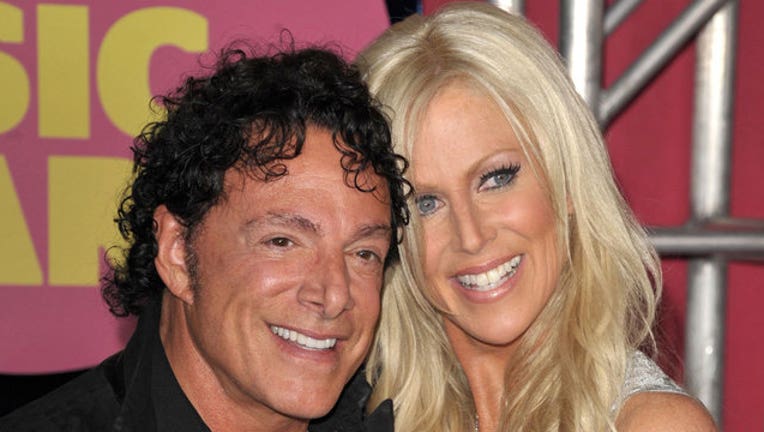 Journey-Wedding-Lawsuit_1447365965204.jpg