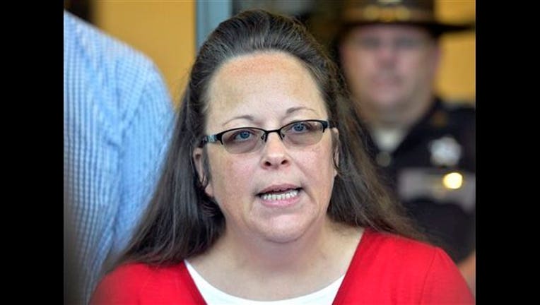 7bc1f0e6-Gay Marriage Kentucky_1442235924301