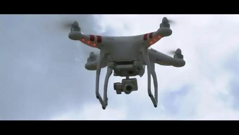 630a9975-MARTINEZ__FAA_investigating_drone_s_clos_0_20151208030755