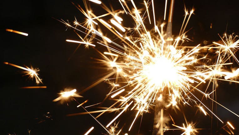 NEW-YEAR-SPARKLER_1514743114835-401720.jpg