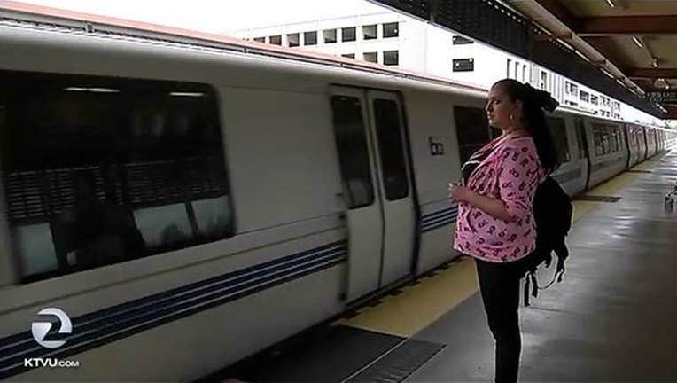 074ddf1d-OAKLAND__BART_adds_more_trains_to_reduce_0_20150915015257