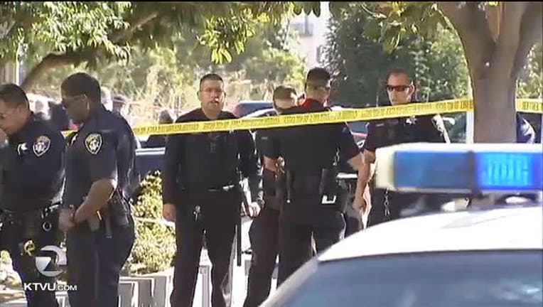 75c8acb4-OAKLAND__Officer_fatally_shoots_suspect__0_20150828011652