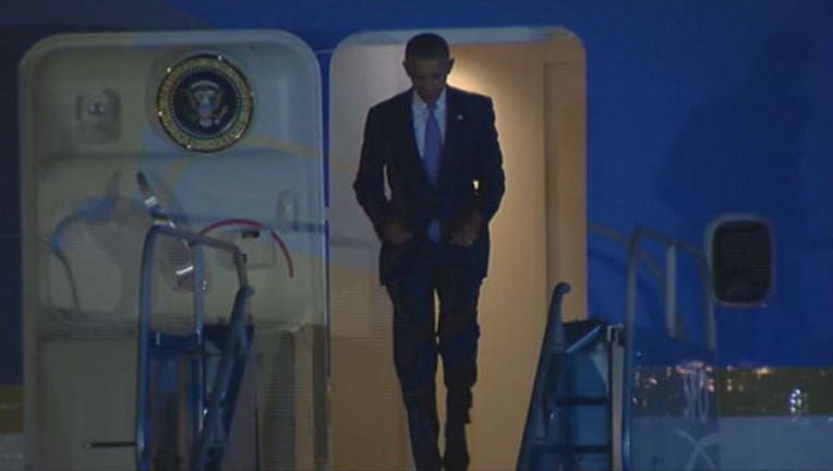 00acbbe7-Obama-arrives-Oct-9_1444452565157.jpg