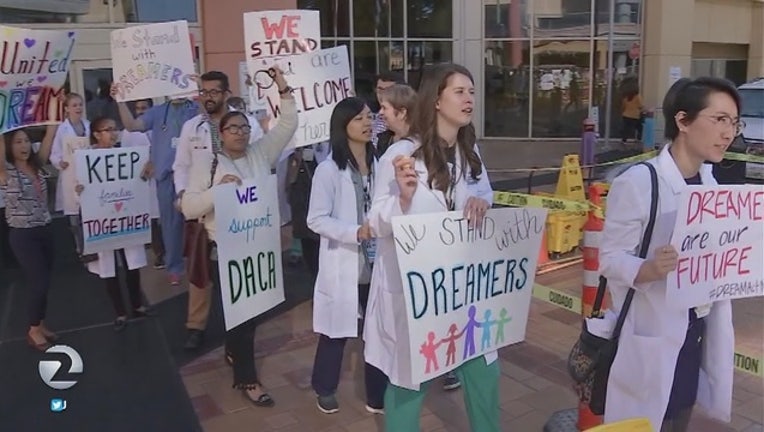 904a3336-Rally_to_support_Dreamers_in_Oakland_0_20180207004809
