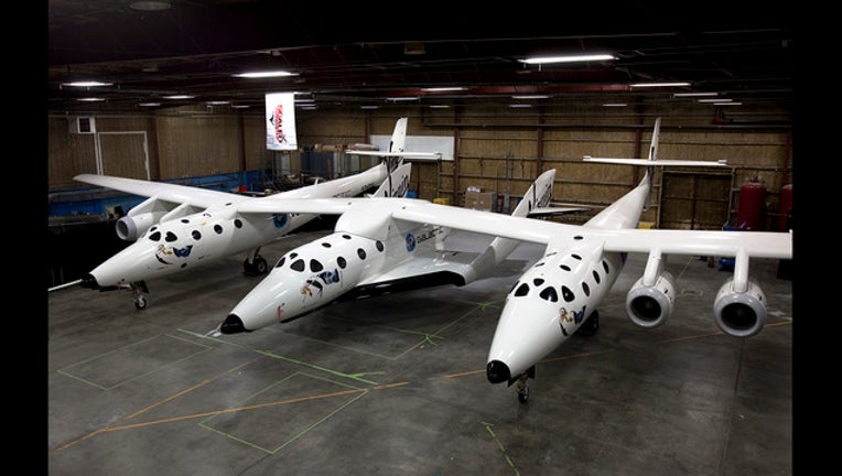 bb60795d-SpaceShip2- Unveils in Mojave,CA_1470176977724