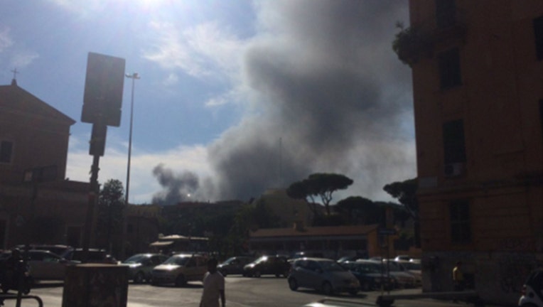 097cf2bc-Smoke Outside Vatican-402970