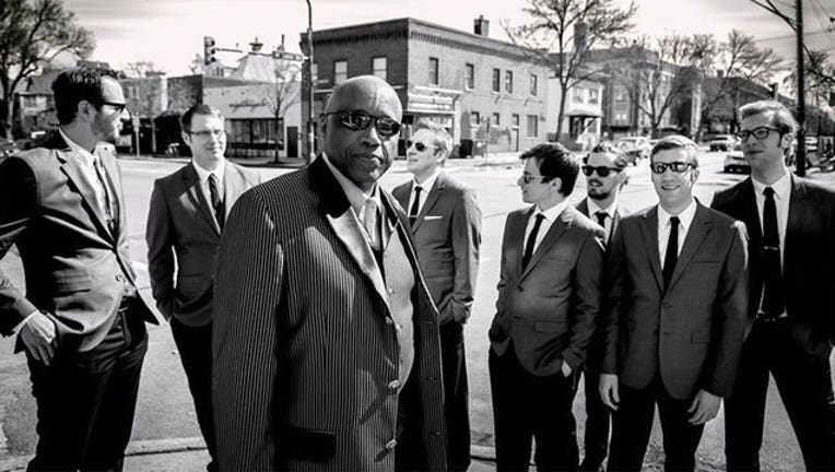 a82afb72-Sonny Knight and the Lakers