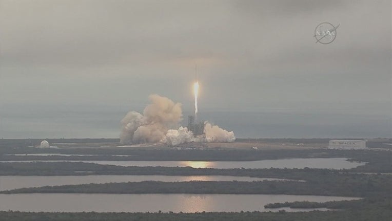 3829ef07-SpaceX_launches_Falcon_9_rocket_from_Ken_0_20170219160104-401385