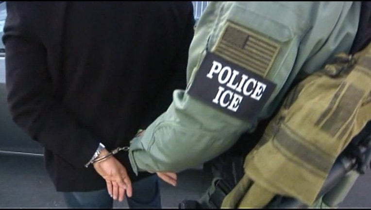 8c109e2e-TXM43B-ICE RAIDS_00.00.00.00_1519754862091.png.jpg