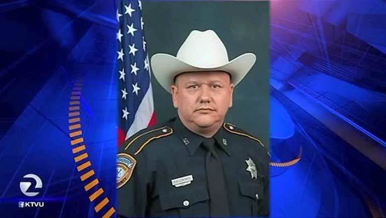 ecf439a2-Texas-deputy_1441087983164.jpg