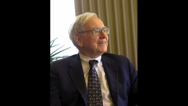 f68802cf-Warren_Buffett_KU_Visit_1497110384927.jpg