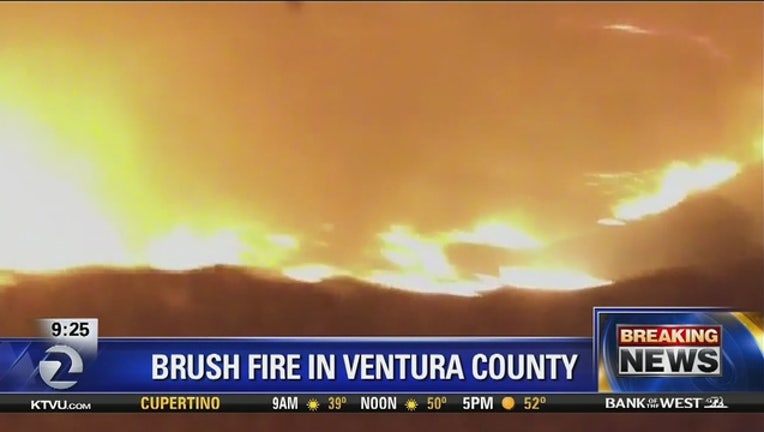 de29dae9-Wind_fueled_wildfire_in_Ventura_County_0_20151226180536