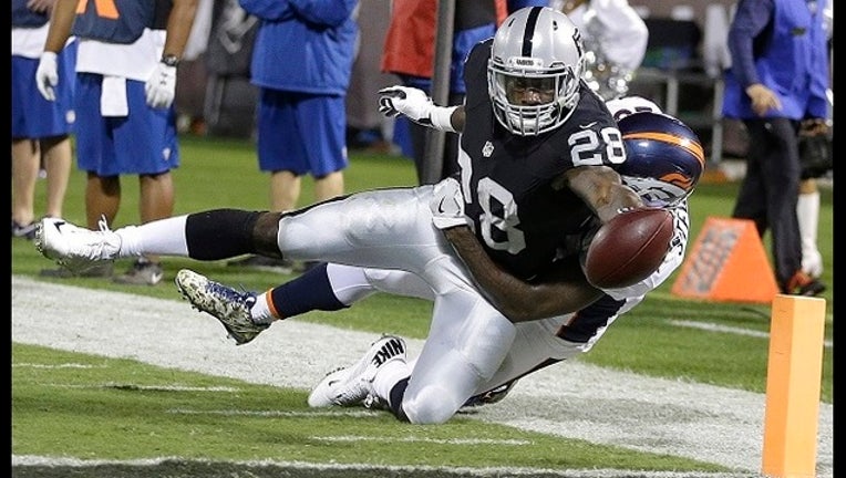 1e89f3c8-Broncos Raiders Football_1478520795763