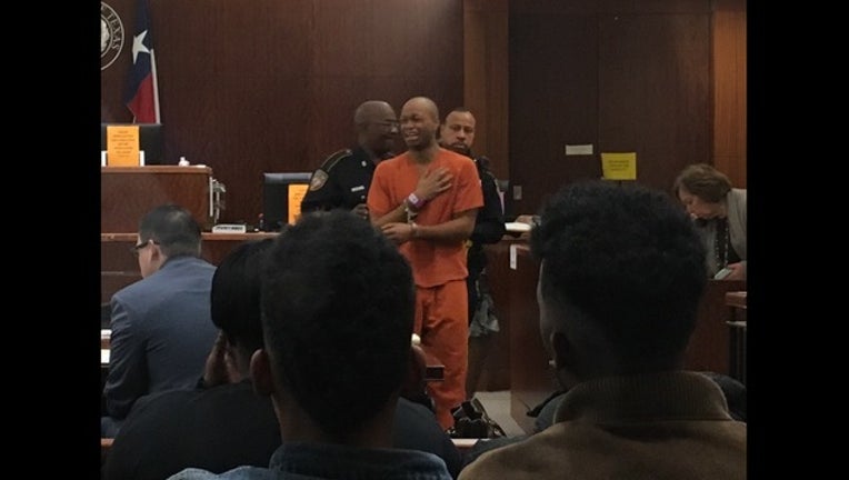 a87cba0a-blake breaks down in court_1482252725687-408795.jpg