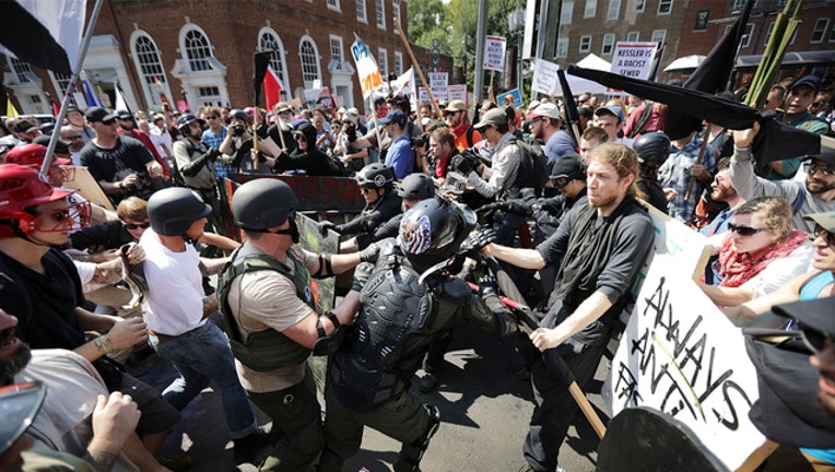 6604d5b0-Charlottesville fights (GETTY IMAGES)-401720