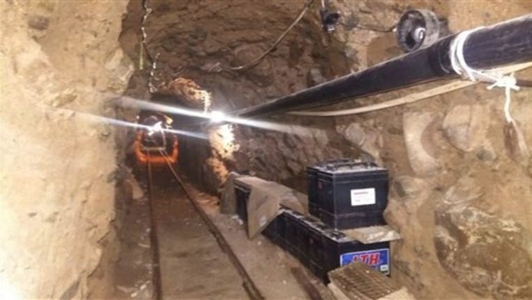 1c134a4f-Mexico US Border Tunnel_1445553203390