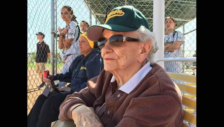 55b0c125-grandma softball livermore_1462817955258.jpg