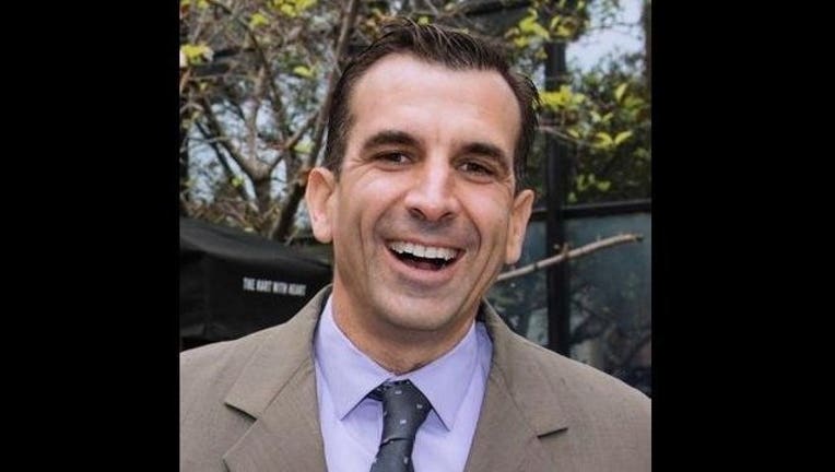 7d9b0629-liccardo_1507007848239.jpg