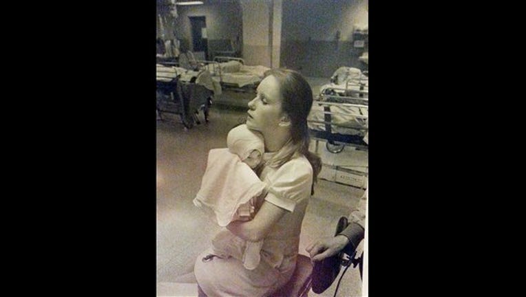 56fca291-Nurse Patient Reunion_1443552795170