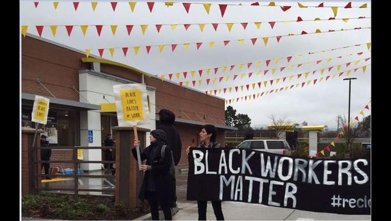 c0e937c4-Protest at Oakland fast food restaurant