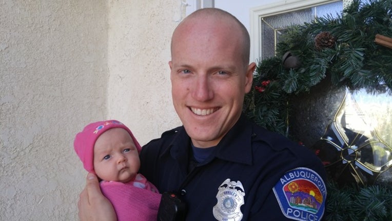 7a0bb2f0-ryan_holets_baby_addicted_opioid_pregnant_mom_officer_guardian_angel_120517_1512493989801-401096.jpg