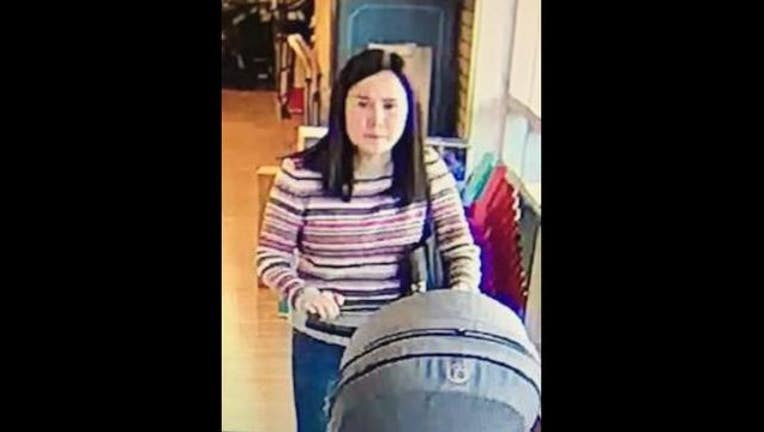 f4426e9d-stroller_stolen_1525798163733.JPG