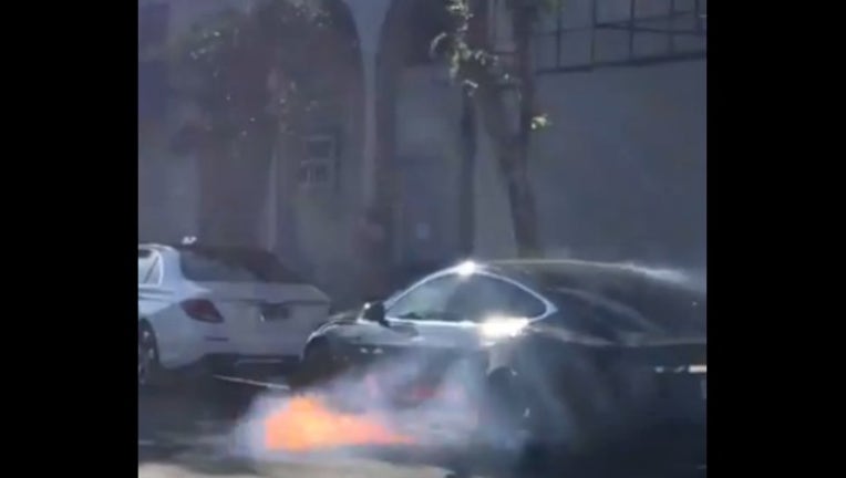 978a62e0-tesla tweet_1529353755515.PNG.jpg
