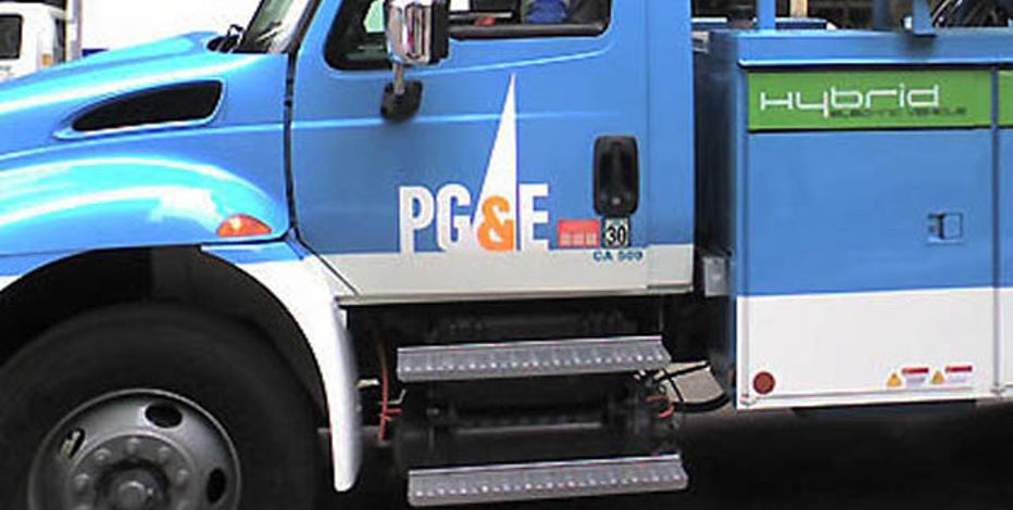 PG&E to lower electric, gas rates in the new year