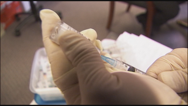 Health experts stress importance of flu shot to avoid 'twindemic'