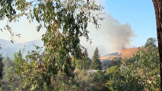 Evacuation order in quick-moving Martinez wildfire lifted
