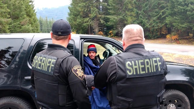 Lost Pacific Crest Trail hiker rescued during Oregon snowstorm