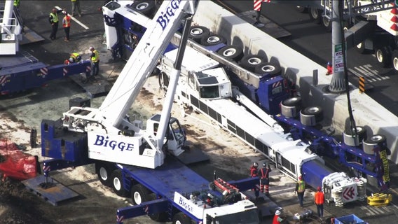Overturned crane shuts down Highway 237 in San Jose