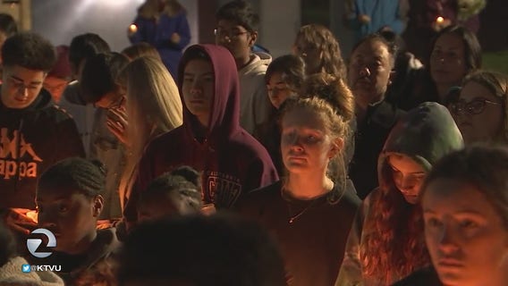 Hundreds gather at vigil to remember teens killed in crash on Christmas