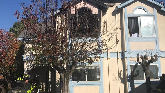 6 displaced in San Jose duplex fire